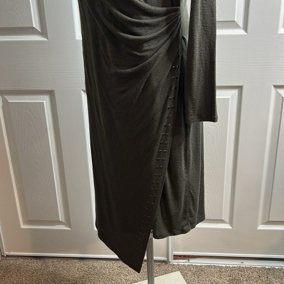 NIC+ZOE Gray Asymmetrical Ruched Blouse L - Picture 3 of 6